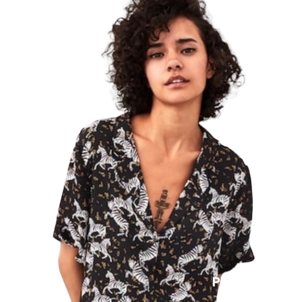 Zara zebra print button up top
